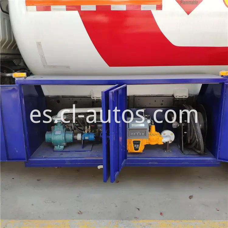 Howo 15000 Liters Lpg Bobtail Truck